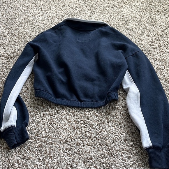 Cute cropped sweater - Picture 2 of 2